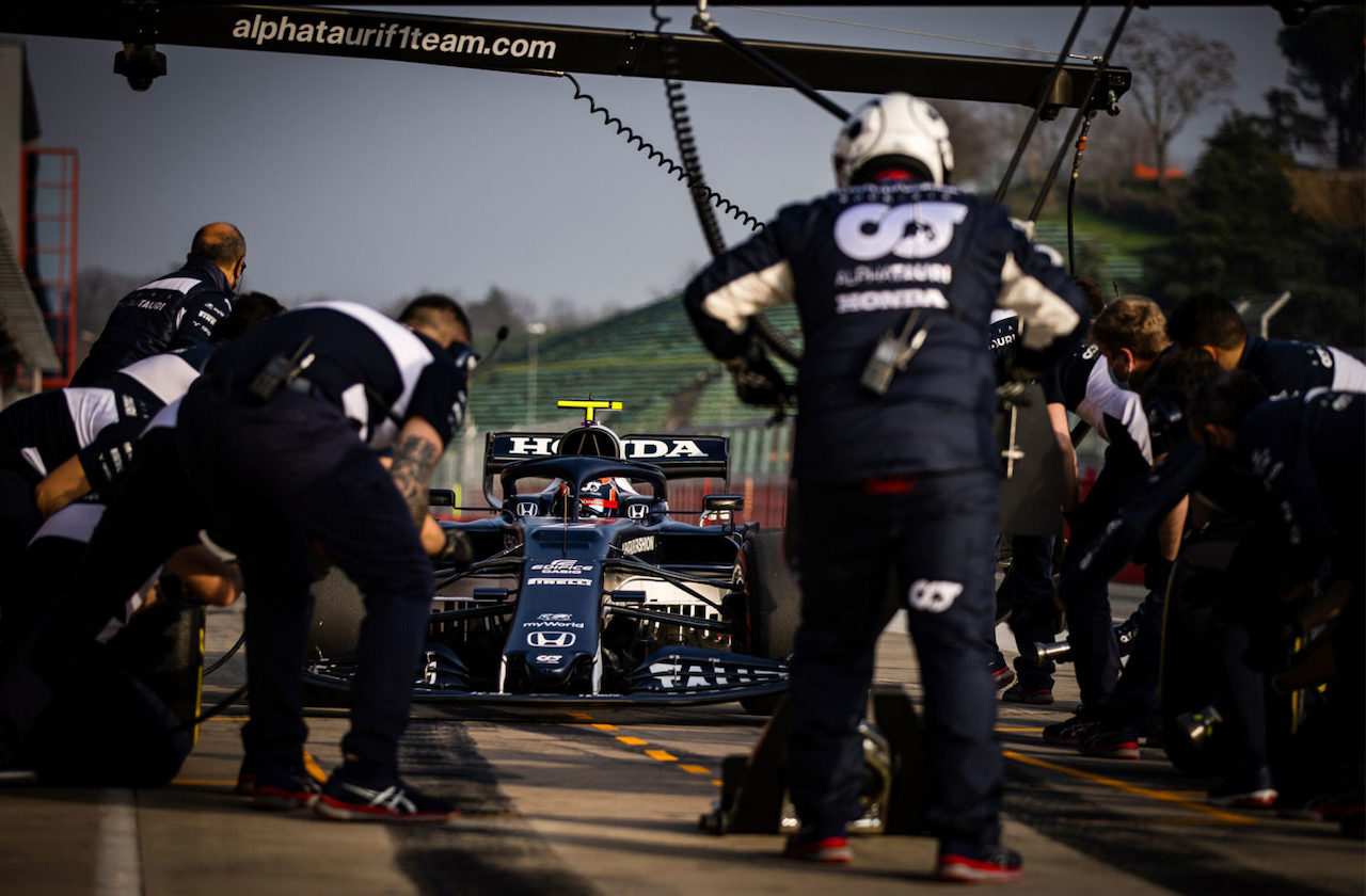 AlphaTauri, filming day ad Imola con la AT02