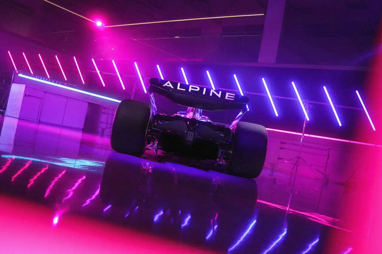 ALPINE A524