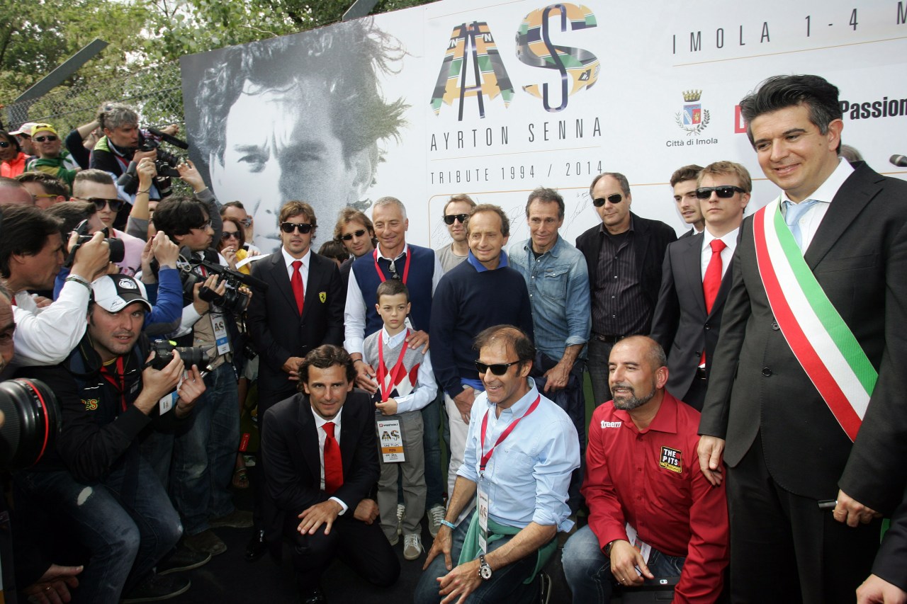 Commemoration ceremony at the Tamburello curve.Fernando Alonso,Jarno Trulli,Riccardo Patrese,Luca Badoer,Pierluigi Martini,Andrea de Cesaris,Gerhard Berger,Kimi Raikkonen,Pedro de la Rosa,Emanuele Pirro,Ivan Capelli