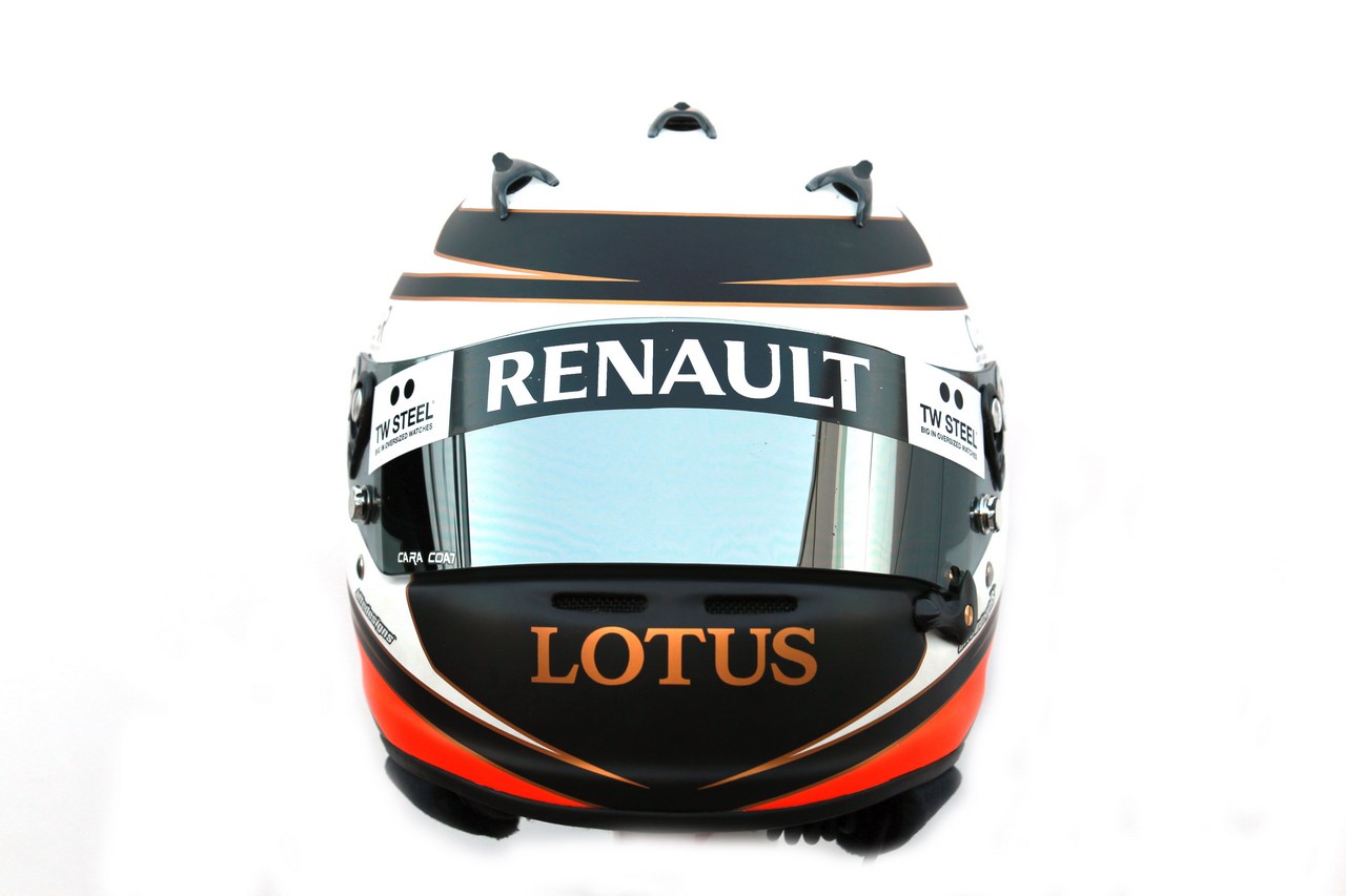 09.02.2012 Jerez, Spain,
Kimi Raikkonen, Lotus Renault F1 Team helmet - Formula 1 Testing, day 1 - Formula 1 World Championship 