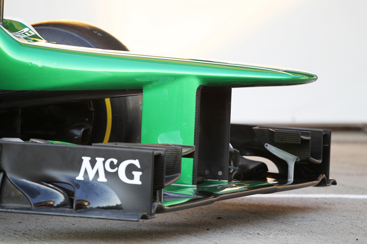 Caterham CT03 nosecone and front wing.
