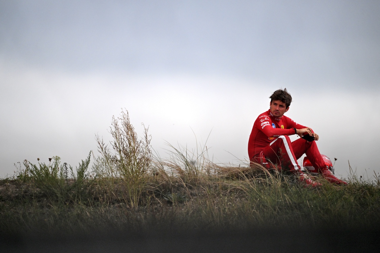Charles Leclerc (MON) Ferrari retired from the race.
31.08.2025. Formula 1 World Championship, Rd 15, Dutch Grand Prix, Zandvoort, Netherlands, Race Day.
- www.xpbimages.com, EMail: requests@xpbimages.com © Copyright: Price / XPB Images