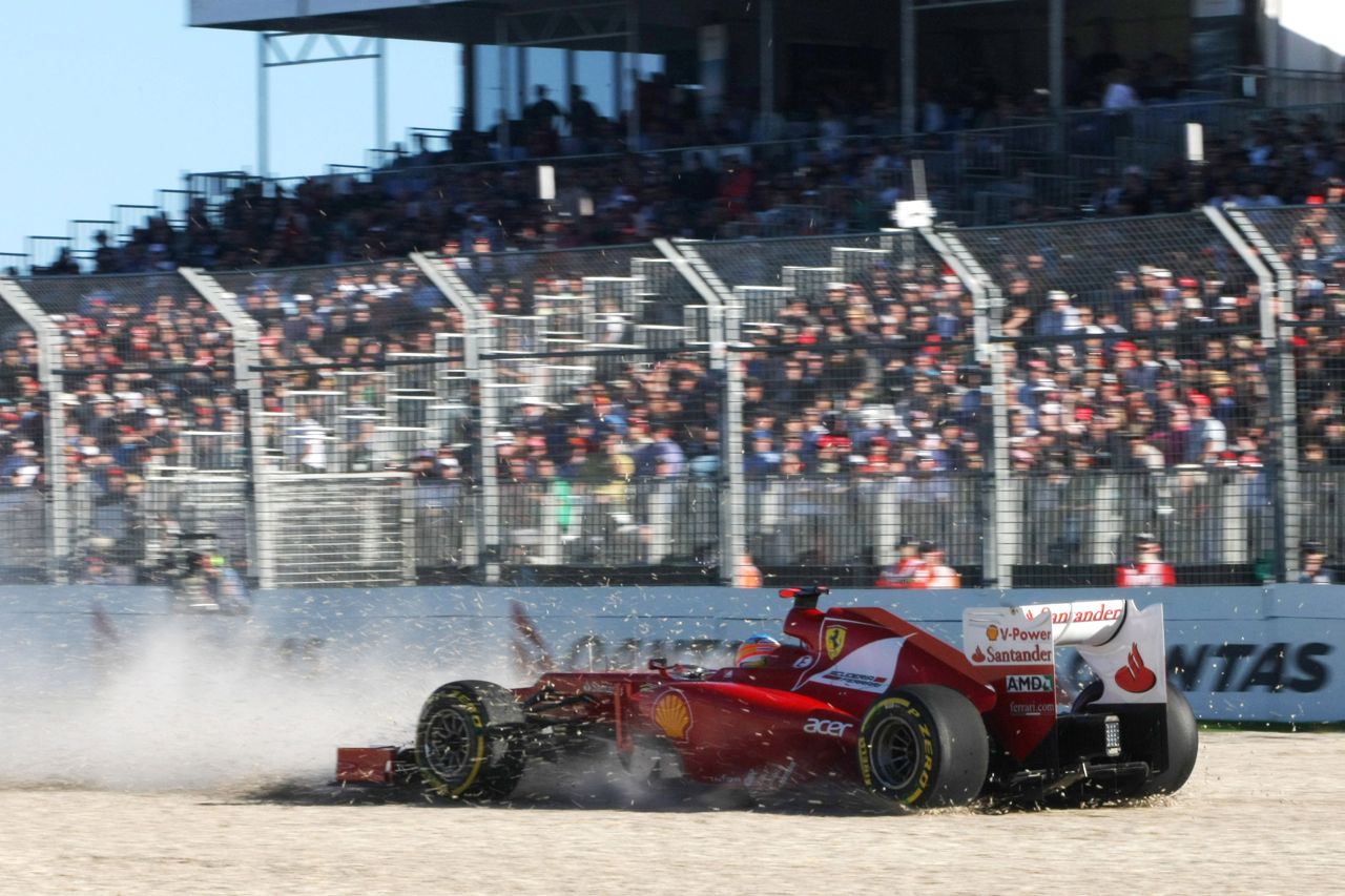 Fernando Alonso (ESP), Scuderia Ferrari goes off the track in Q2