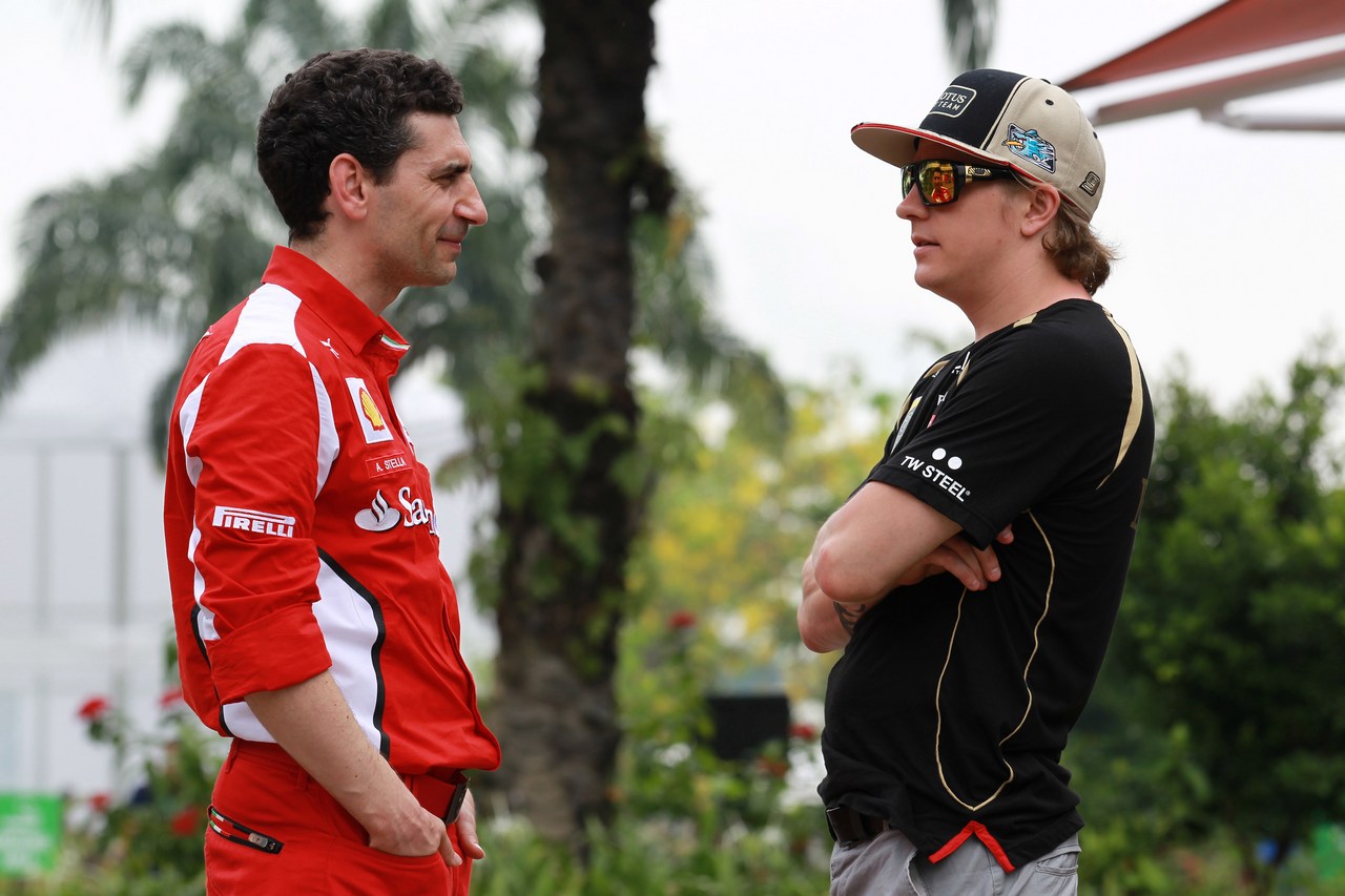 22.03.2012- Andrea Stella (ITA) Ferrari Race Engineer and Kimi Raikkonen (FIN) Lotus F1 Team E20 