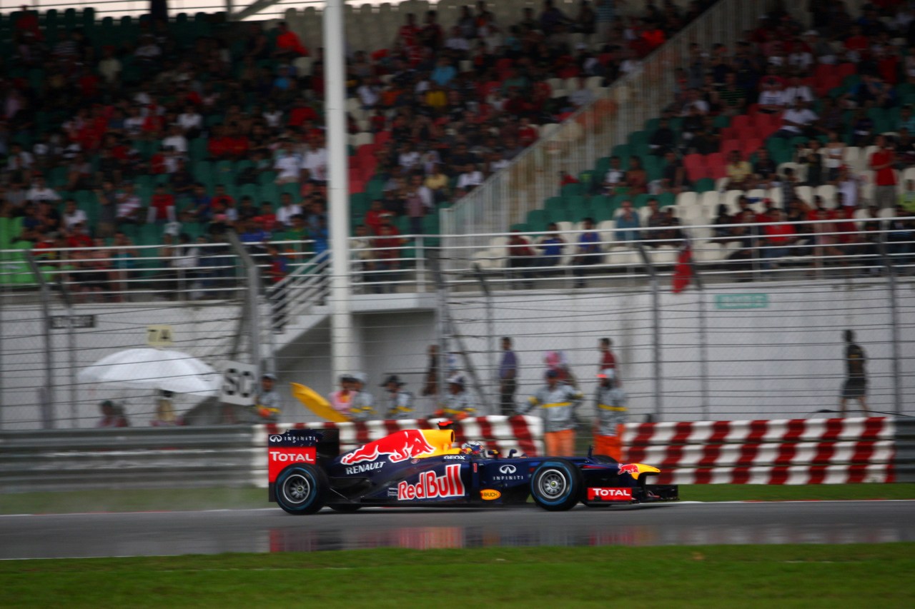 25.03.2012- Race, Sebastian Vettel (GER) Red Bull Racing RB8 