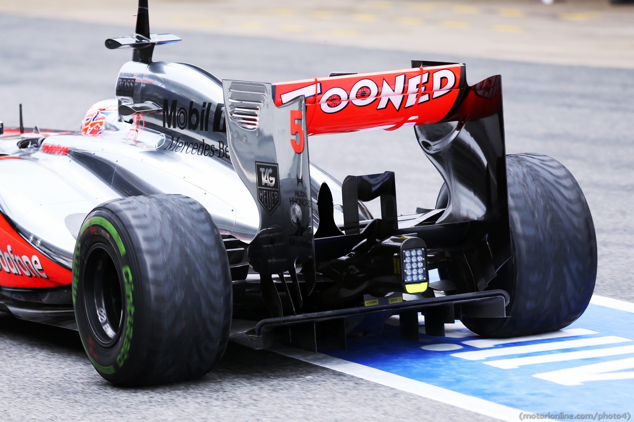 McLaren MP4-28 rear wing and rear diffuser.
01.03.2013.