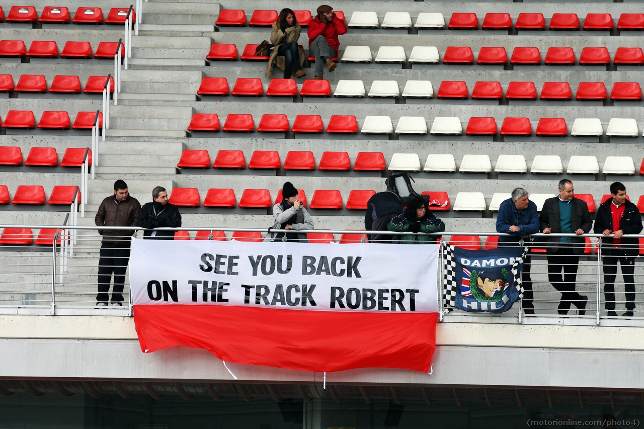 Banner for Robert Kubica (POL).
01.03.2013. 