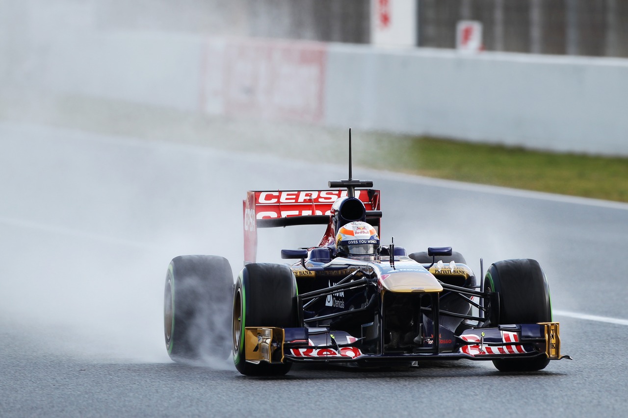 Jean-Eric Vergne (FRA) Scuderia Toro Rosso STR8.
28.02.2013. 