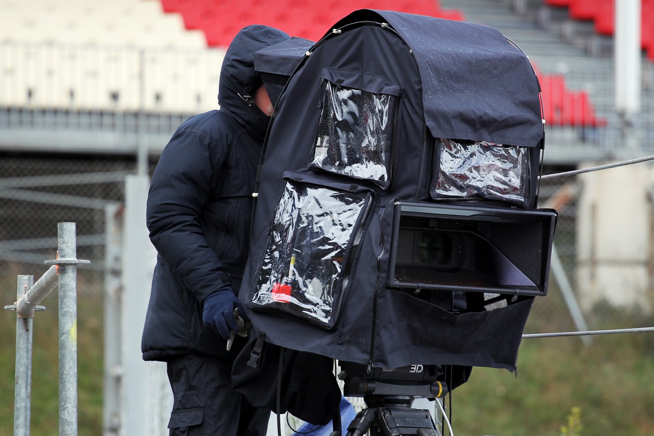 A 3D TV Cameraman and equipment.
28.02.2013. 