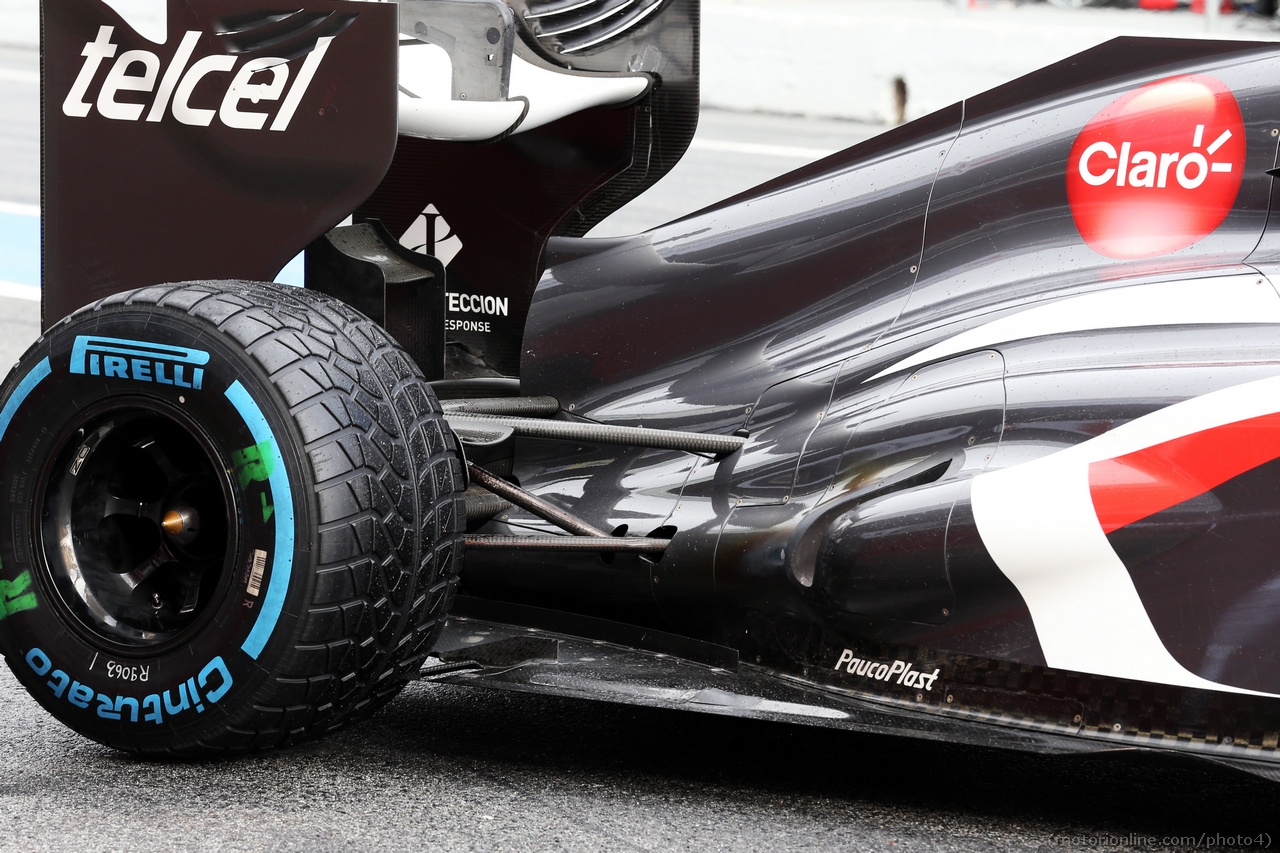 Sauber C32 rear suspension and exhaust.
28.02.2013. 