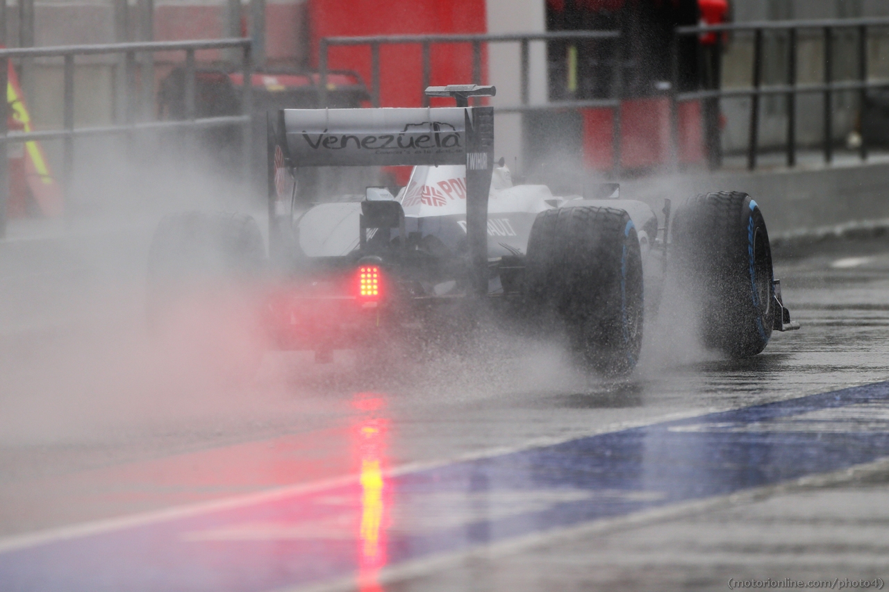 Valtteri Bottas (FIN) Williams FW35 leaves the pits.
28.02.2013. 