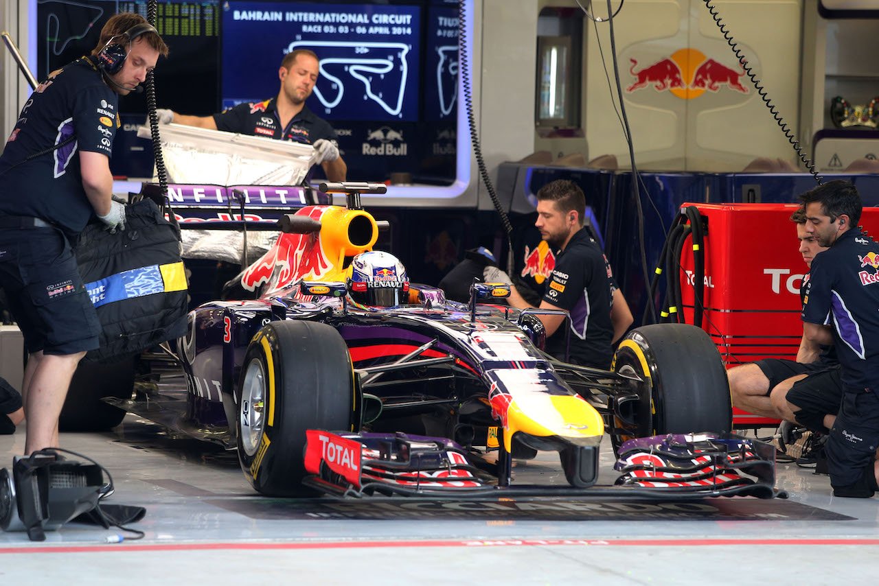 Daniel Ricciardo (AUS), Red Bull Racing 
08.04.2014. Formula One Testing, Bahrain Test, Day One, Sakhir, Bahrain.
- www.xpbimages.com, EMail: requests@xpbimages.com - copy of publication required for printed pictures. Every used picture is fee-liable. © Copyright: Charniaux / XPB Images