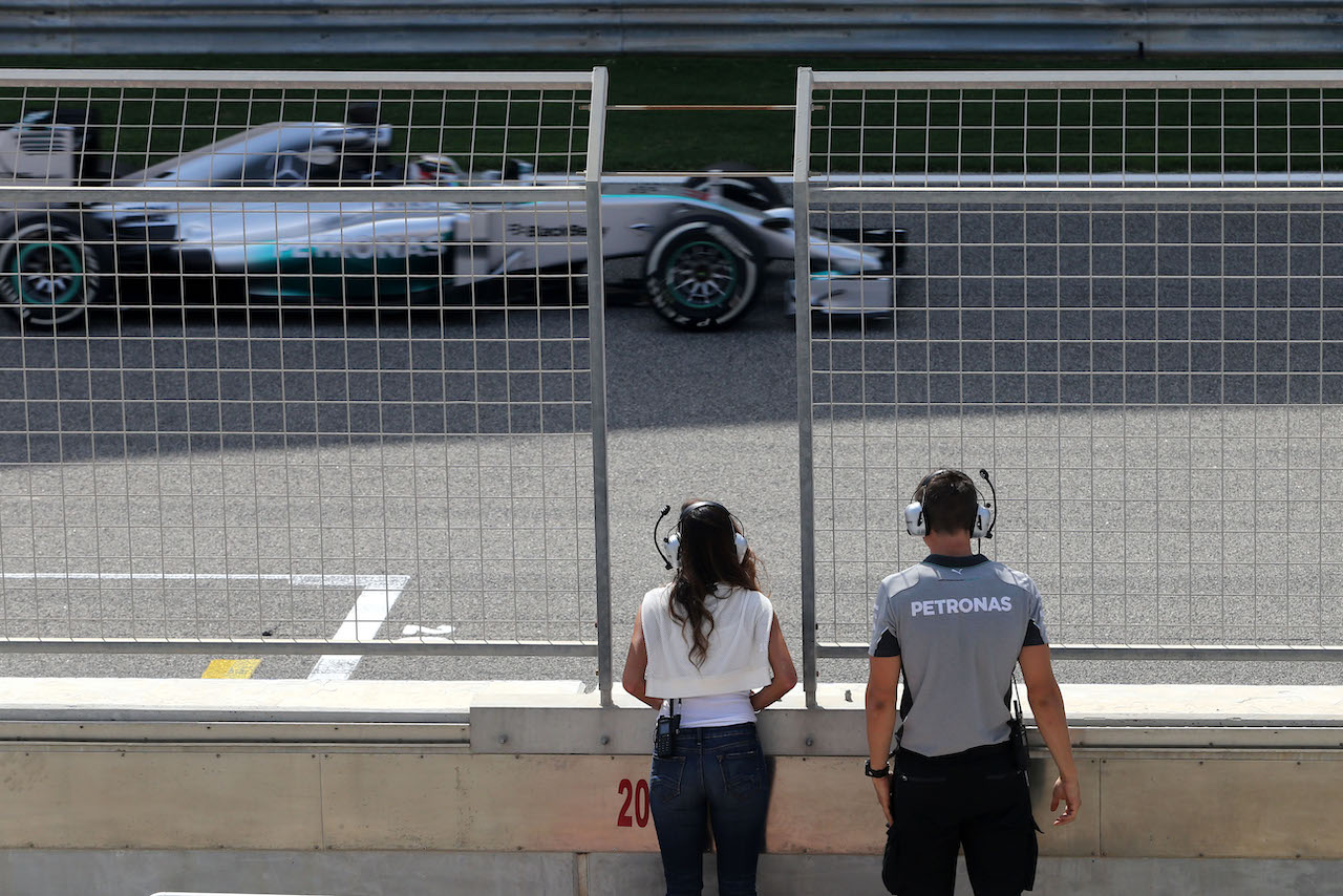 Nicole Scherzinger (USA) Singer and girlfriend of Lewis Hamilton (GBR) Mercedes AMG F1
09.04.2014. Formula One Testing, Bahrain Test, Day Two, Sakhir, Bahrain.
- www.xpbimages.com, EMail: requests@xpbimages.com - copy of publication required for printed pictures. Every used picture is fee-liable. © Copyright: Charniaux / XPB Images