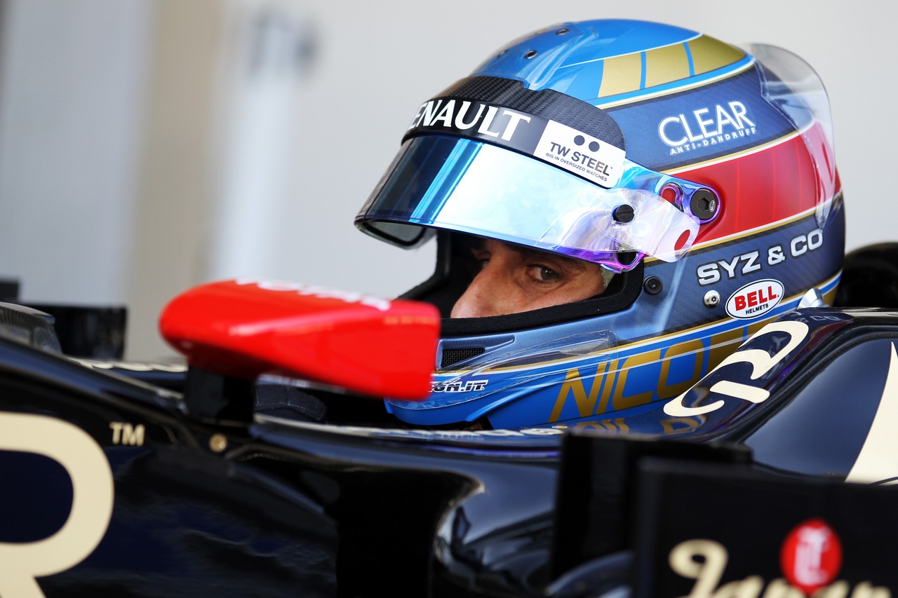 Nicolas Prost (FRA) Lotus F1 E20 Test Driver.
06.11.2012. Formula 1 Young Drivers Test, Day 1, Yas Marina Circuit, Abu Dhabi, UAE.
