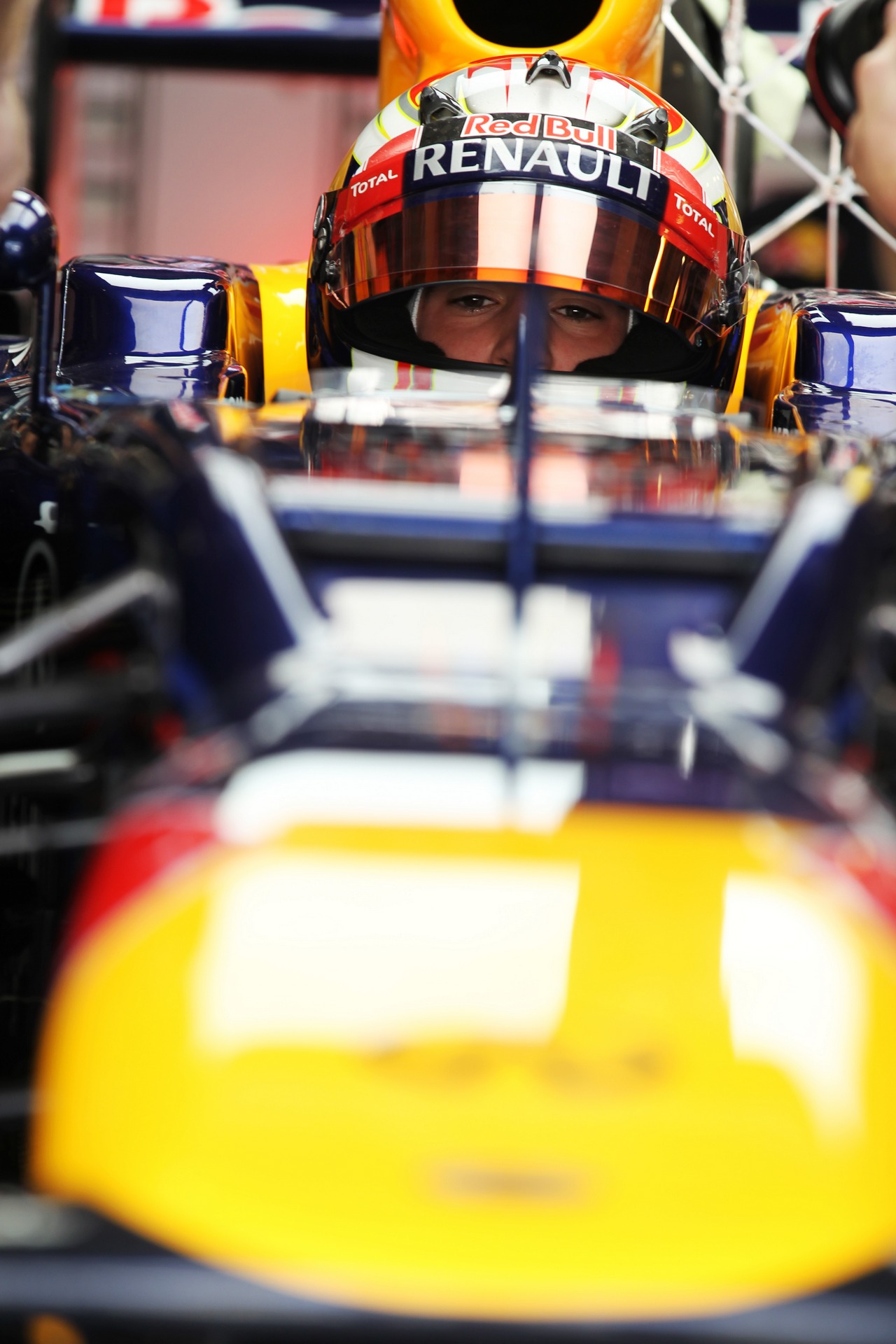 Antonio Felix da Costa (POR) Red Bull Racing RB8 Test Driver.
06.11.2012. Formula 1 Young Drivers Test, Day 1, Yas Marina Circuit, Abu Dhabi, UAE.
