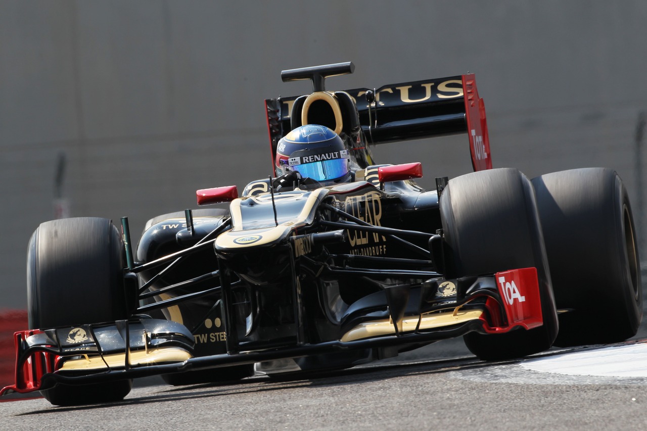 Nicolas Prost (FRA) Lotus F1 E20 Test Driver.
06.11.2012. Formula 1 Young Drivers Test, Day 1, Yas Marina Circuit, Abu Dhabi, UAE.
