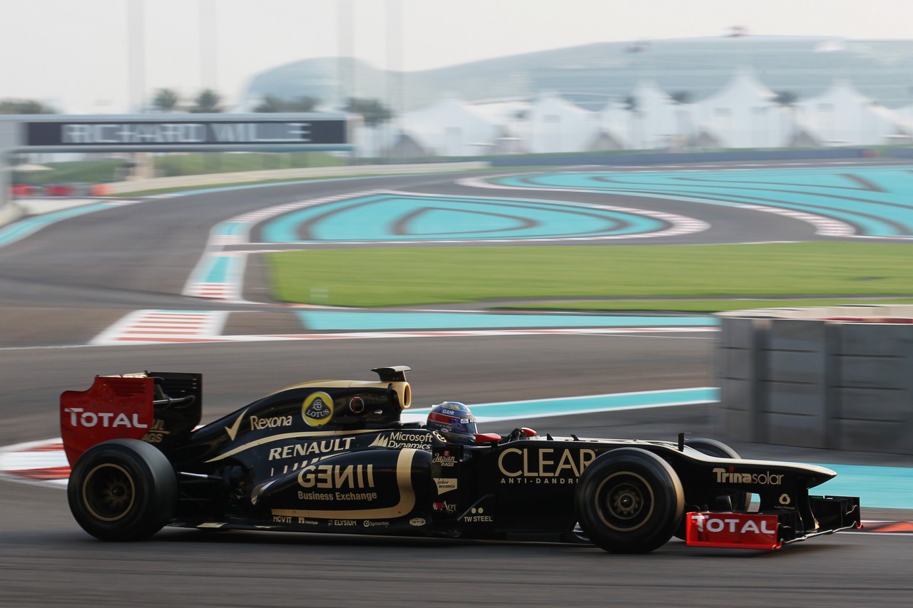 Nicolas Prost (FRA) Lotus F1 E20 Test Driver.
06.11.2012. Formula 1 Young Drivers Test, Day 1, Yas Marina Circuit, Abu Dhabi, UAE.

