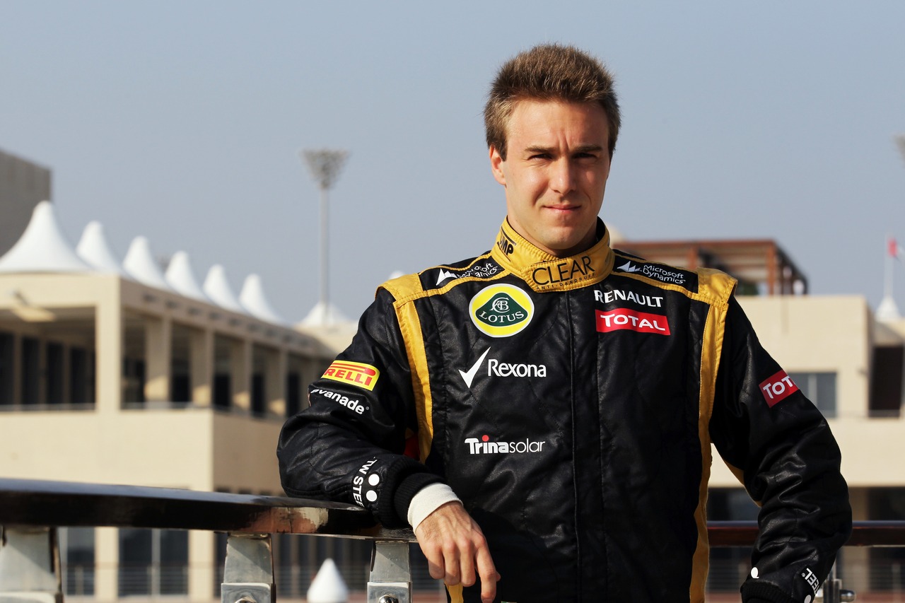 Davide Valsecchi (ITA) Lotus F1 Test Driver.
08.11.2012. Formula 1 Young Drivers Test, Day 3, Yas Marina Circuit, Abu Dhabi, UAE.
