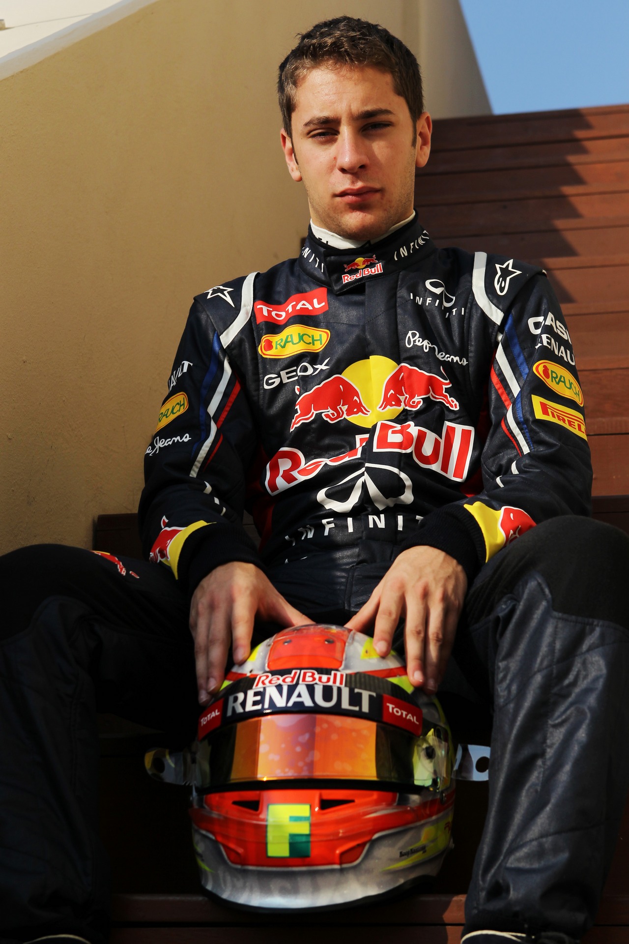 Robin Frijins (NDL) Red Bull Racing Test Driver.
08.11.2012. Formula 1 Young Drivers Test, Day 3, Yas Marina Circuit, Abu Dhabi, UAE.
