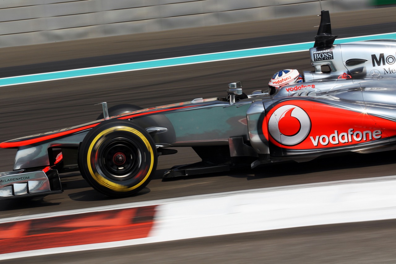 Gary Paffett (GBR) McLaren MP4/27 Test Driver.
07.11.2012. Formula 1 Young Drivers Test, Day 2, Yas Marina Circuit, Abu Dhabi, UAE.
