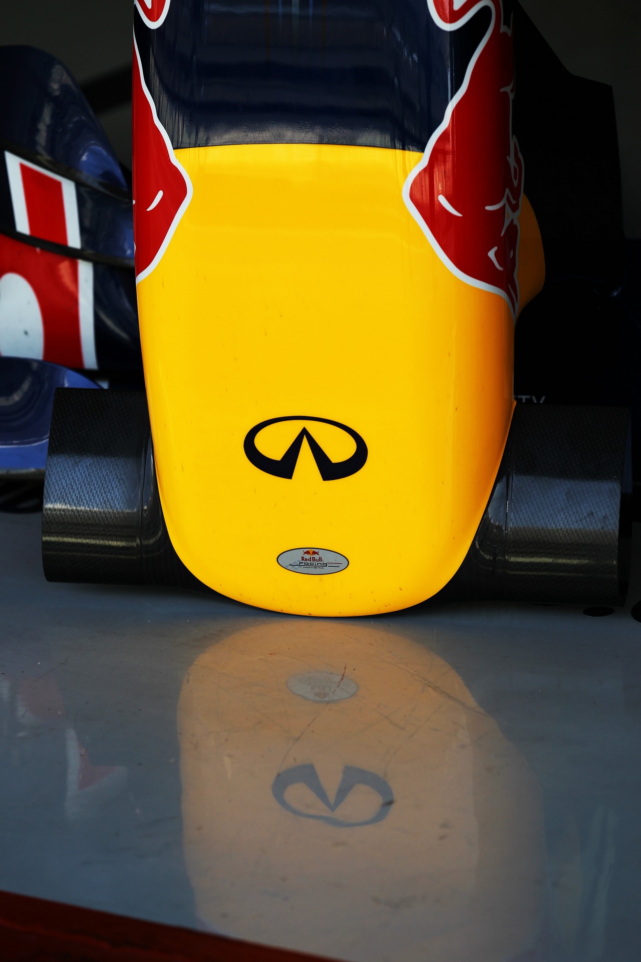 Red Bull Racing RB8 nosecone.
07.11.2012. Formula 1 Young Drivers Test, Day 2, Yas Marina Circuit, Abu Dhabi, UAE.
