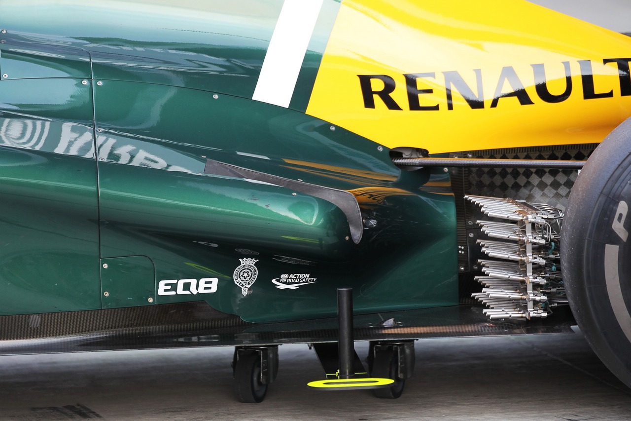 Caterham CT01 rear suspension and exhaust dertail.
06.11.2012. Formula 1 Young Drivers Test, Day 1, Yas Marina Circuit, Abu Dhabi, UAE.
