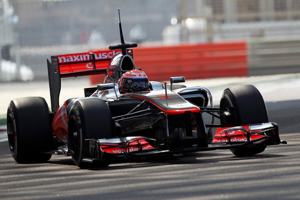 Kevin Magnussen (DEN) McLaren MP4/27 Test Driver.
06.11.2012. Formula 1 Young Drivers Test, Day 1, Yas Marina Circuit, Abu Dhabi, UAE.
