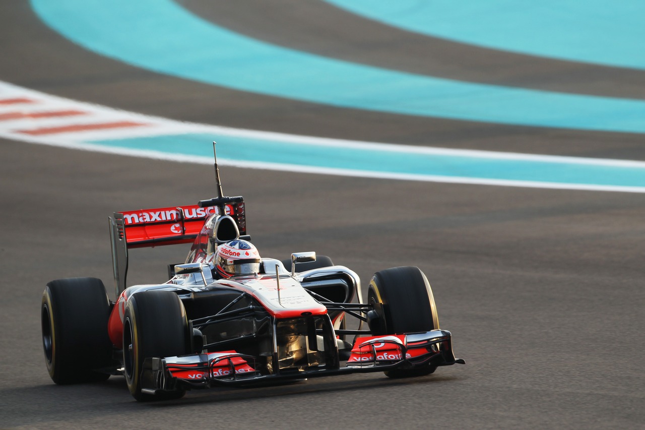 Gary Paffett (GBR) McLaren MP4/27 Test Driver.
06.11.2012. Formula 1 Young Drivers Test, Day 1, Yas Marina Circuit, Abu Dhabi, UAE.
