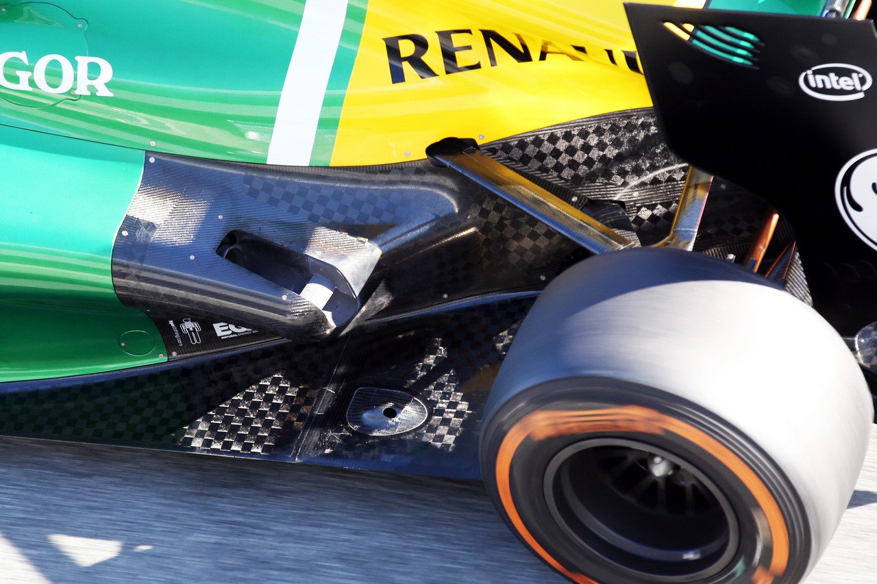 Caterham CT03 rear suspension and exhaust.
07.02.2013. 