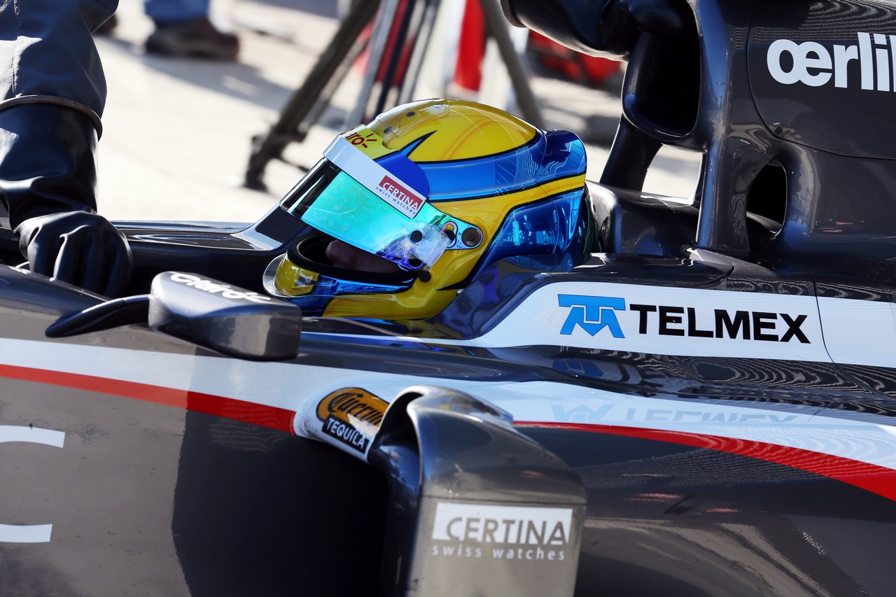 Esteban Gutierrez (MEX) Sauber C32.
07.02.2013. 