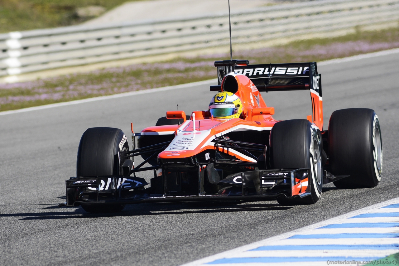Luiz Razia (BRA) Marussia F1 Team MR02.
