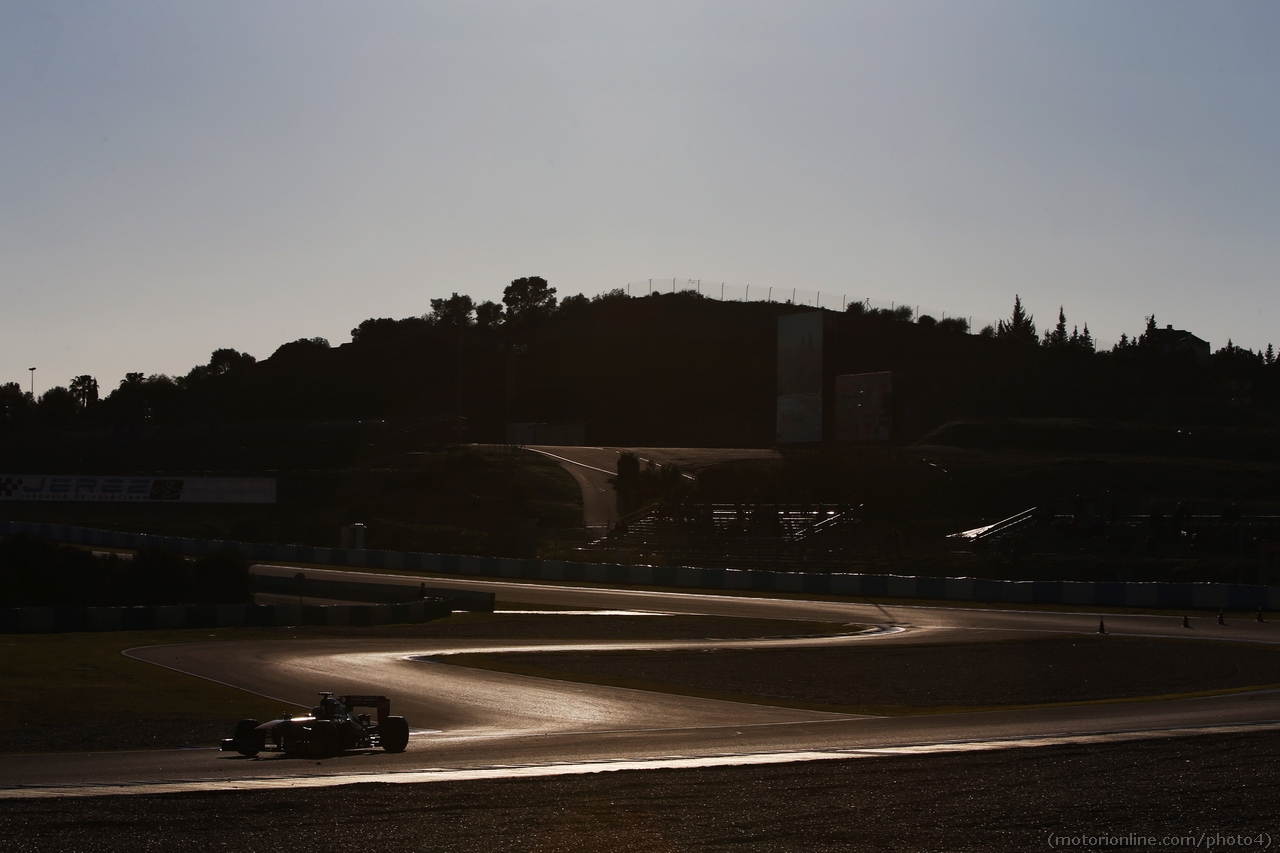 Jean-Eric Vergne (FRA) Scuderia Toro Rosso STR8.
08.02.2013. 
