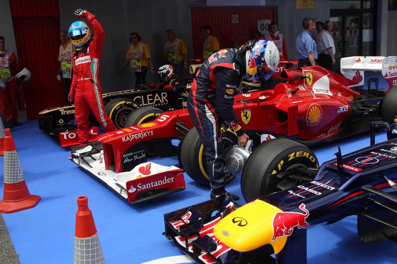 12.05.2012- Qualifying, Sebastian Vettel (GER) Red Bull Racing RB8 and Fernando Alonso (ESP) Scuderia Ferrari F2012 