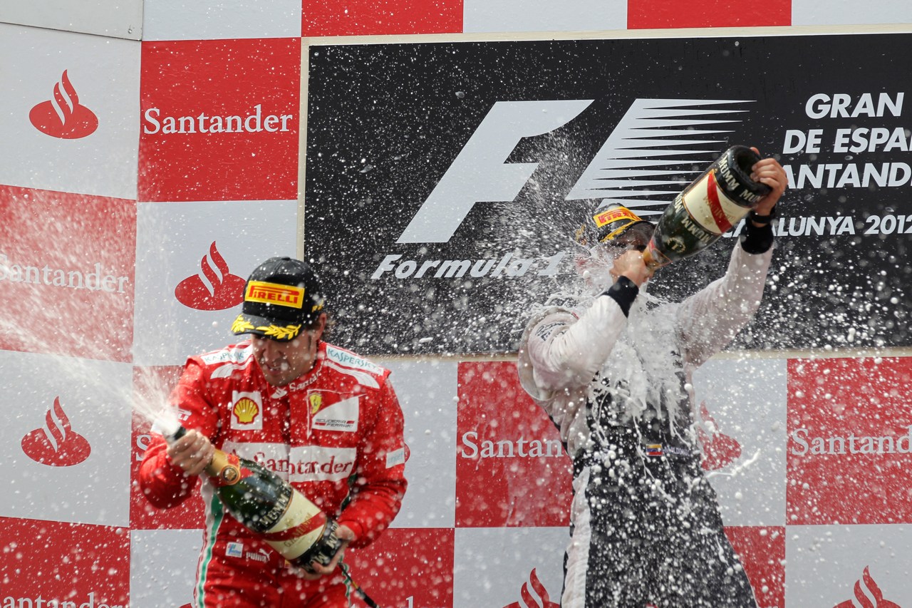 13.05.2012- Race, 2nd position Fernando Alonso (ESP) Scuderia Ferrari F2012 and Pastor Maldonado (VEN) Williams F1 Team FW34 race winner 