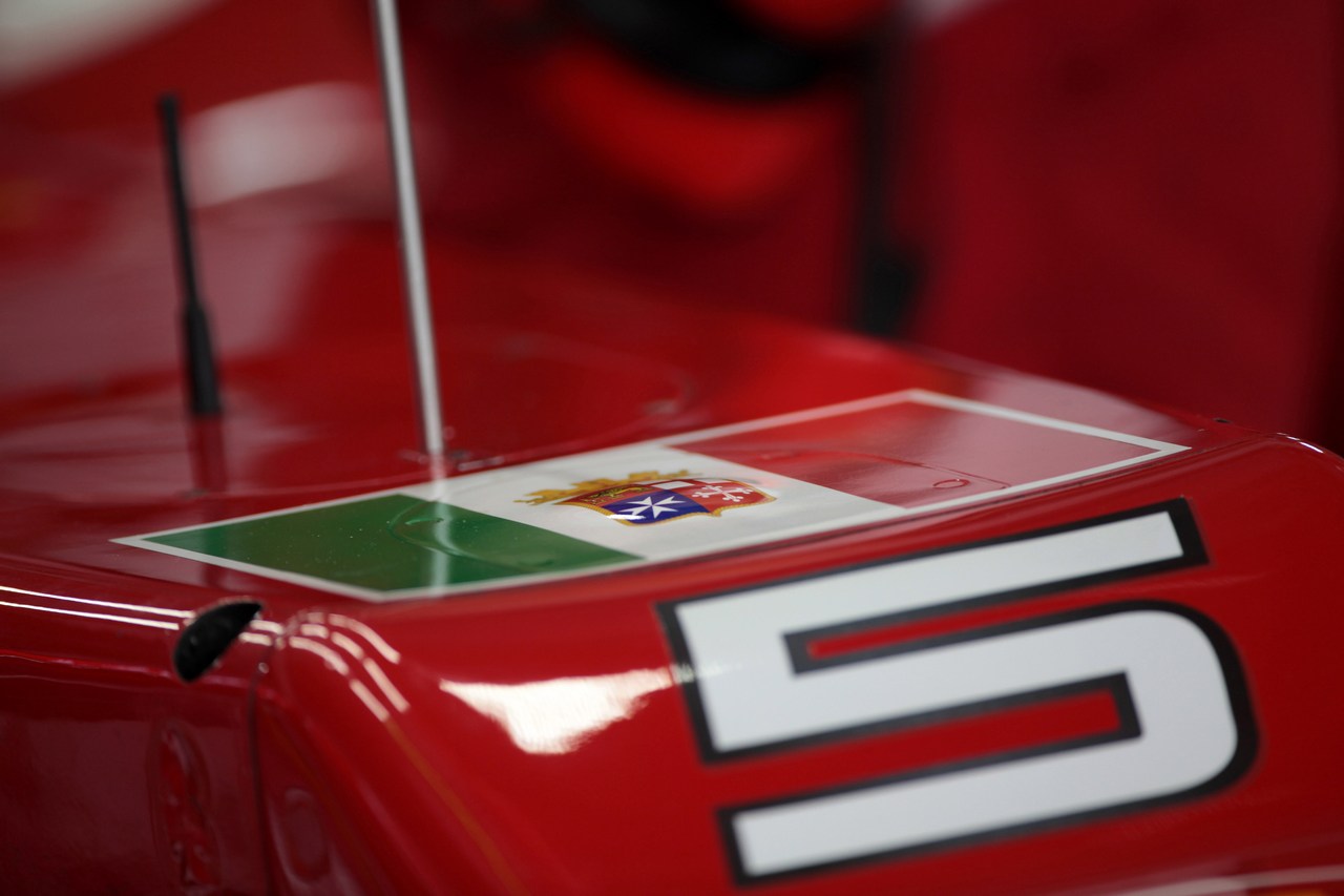 26.10.2012- Free Practice 2, The car of Fernando Alonso (ESP) Scuderia Ferrari F2012 with the flag of the Italian Navy