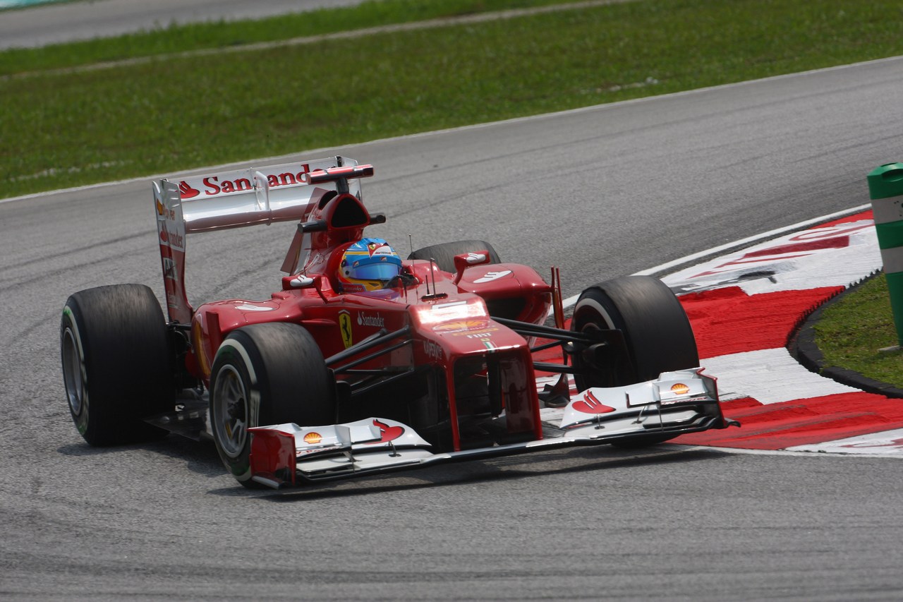 23.03.2012- Free Practice 2, Fernando Alonso (ESP) Scuderia Ferrari F2012 