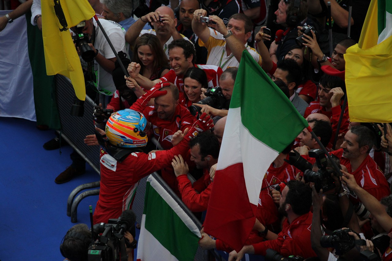 25.03.2012- Race, Fernando Alonso (ESP) Scuderia Ferrari F2012 race winner 