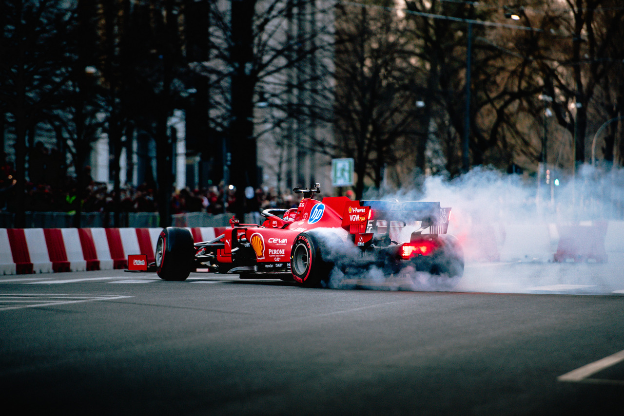FERRARI SHOW MILANO 2025