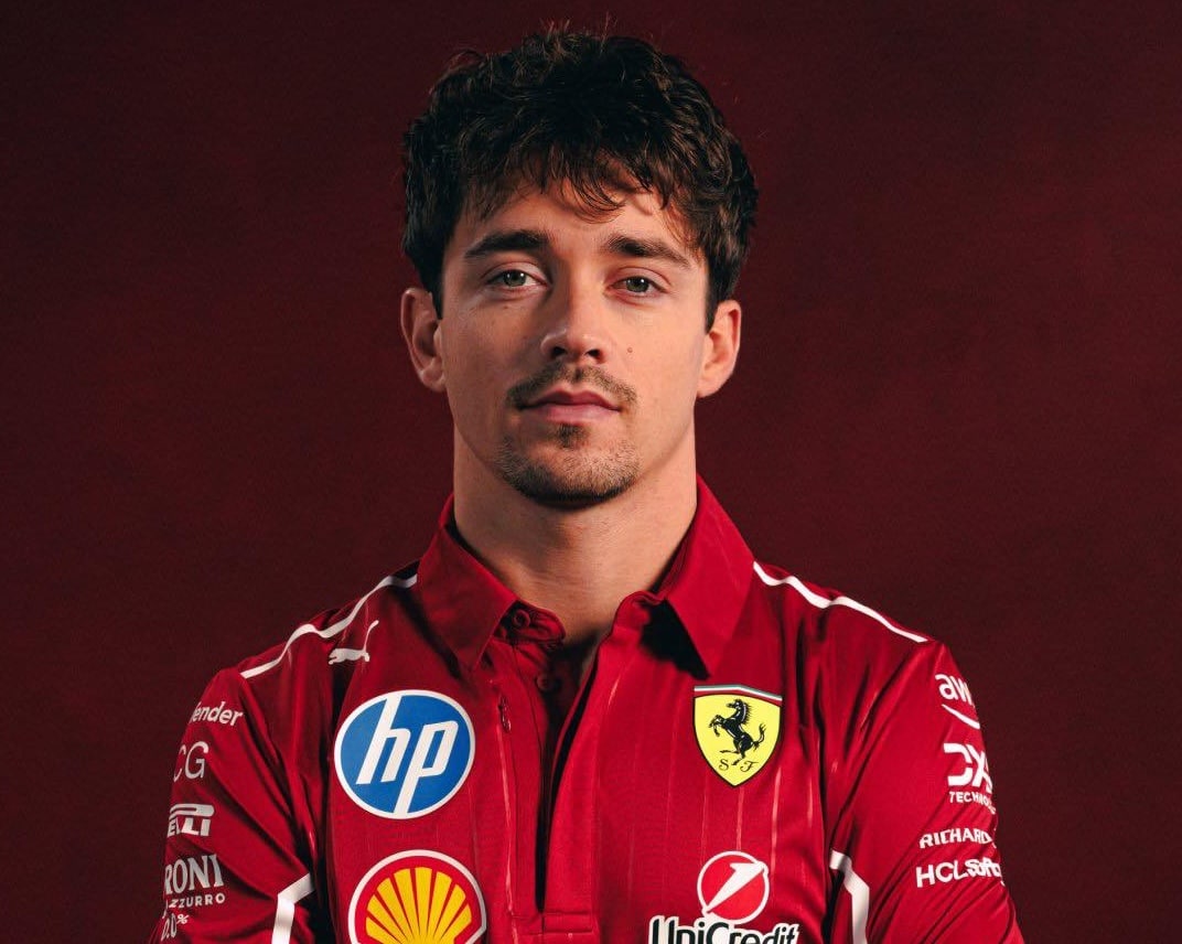 Ferrari Team Kit 2025