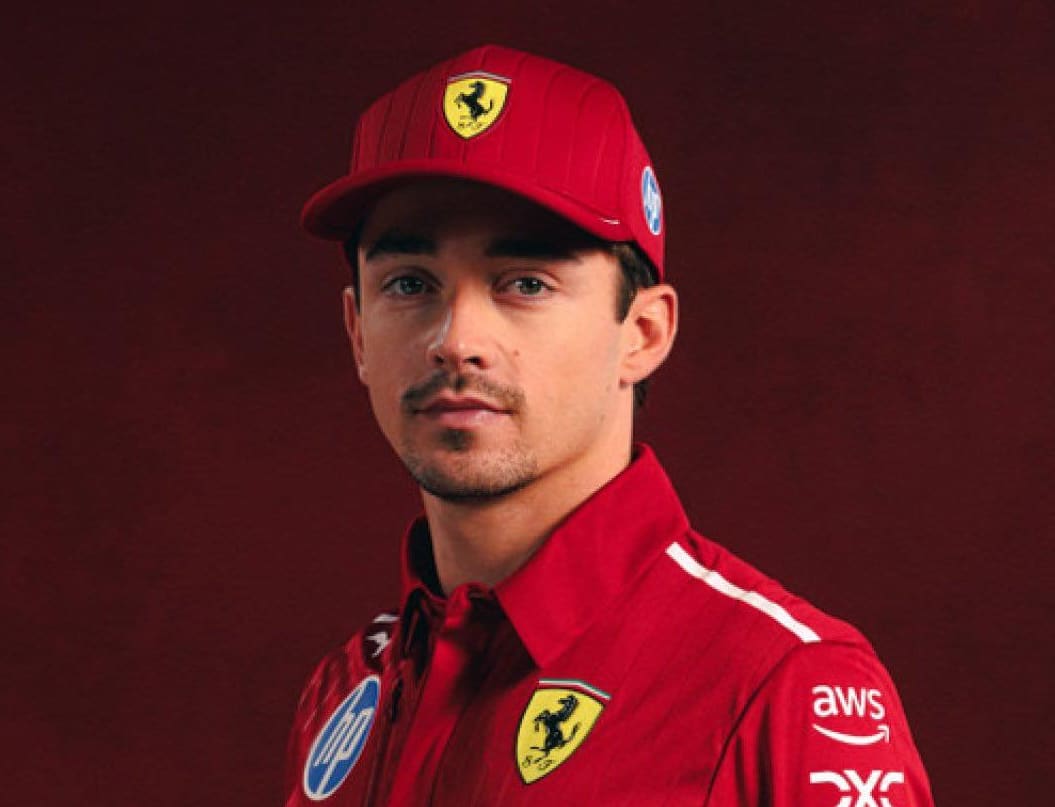 Ferrari Team Kit 2025