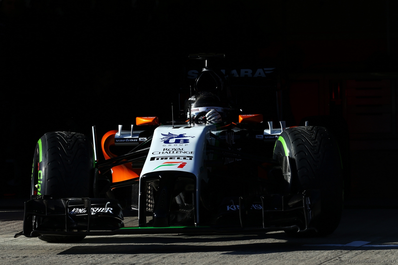 Sergio Perez (MEX) Sahara Force India F1 VJM07 leaves the pits.
28.01.2014. Formula One Testing, Day One, Jerez, Spain.