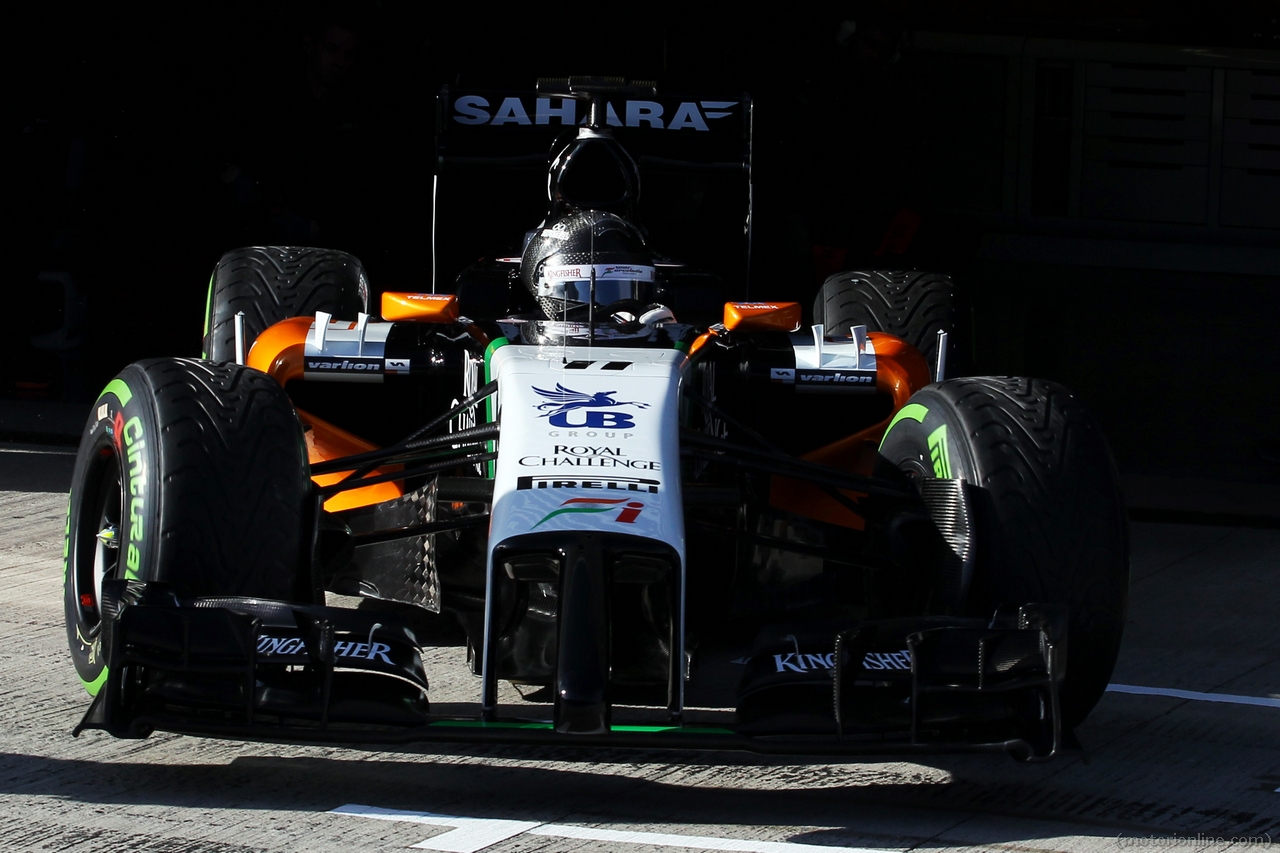 Sergio Perez (MEX) Sahara Force India F1 VJM07 leaves the pits.
28.01.2014. Formula One Testing, Day One, Jerez, Spain.