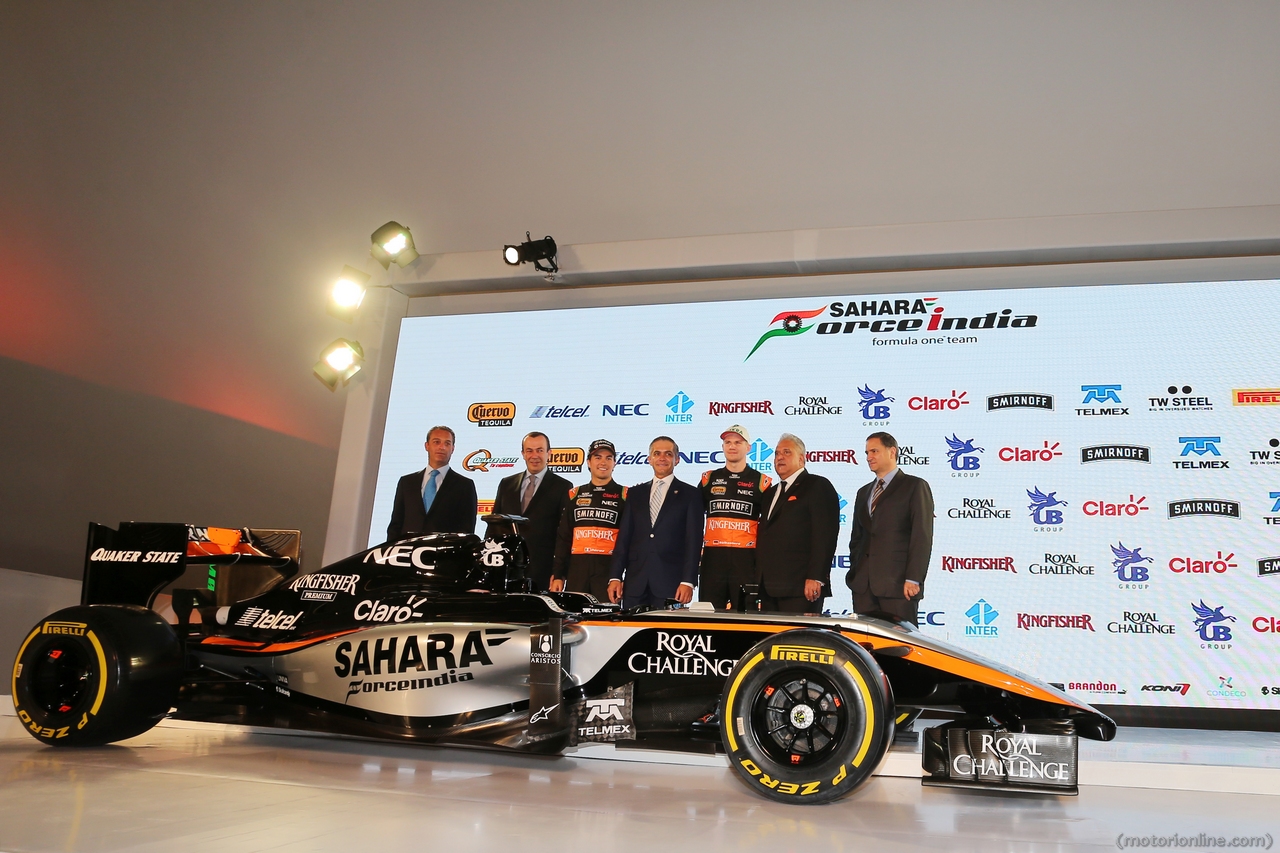 (L to R): Carlos Slim Domit (MEX) Chairman of America Movil with Francisco Maass Pena (MEX) Deputy Minister for Tourism; Sergio Perez (MEX) Sahara Force India F1; Miguel Angel Mancera (MEX) Mayor of Mexico City; Nico Hulkenberg (GER) Sahara Force India F1; Dr. Vijay Mallya (IND) Sahara Force India F1 Team Owner; Alejandro Soberon (MEX) Corporacion Interamericana CEO.
21.01.2015.  Force India F1 Team Livery Reveal, Soumaya Museum, Mexico City, Mexico.