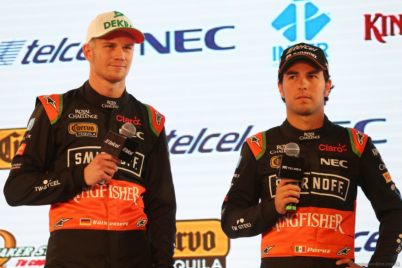 (L to R): Nico Hulkenberg (GER) Sahara Force India F1 with team mate Sergio Perez (MEX) Sahara Force India F1.
21.01.2015.