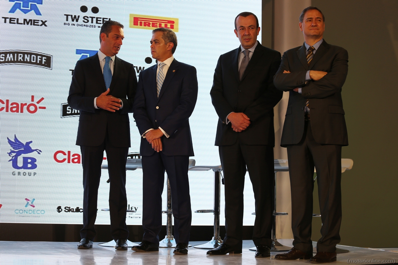(L to R): Carlos Slim Domit (MEX) Businessman; Miguel Angel Mancera (MEX) Mayor of Mexico City; Francisco Maass Pena (MEX) Deputy Minister for Tourism; Alejandro Soberon (MEX) Corporacion Interamericana CEO.
21.01.2015.
