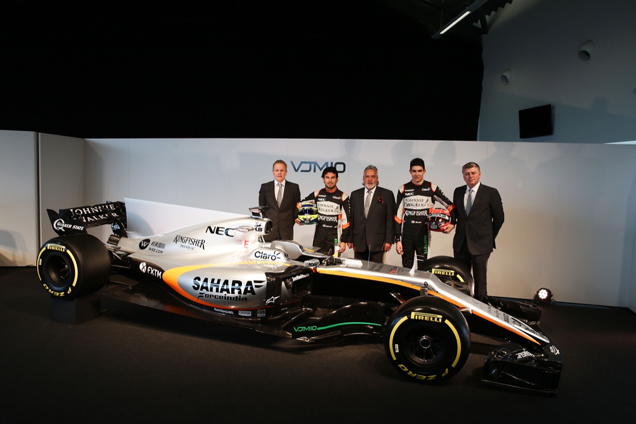 (L to R): Andrew Green (GBR) Sahara Force India F1 Team Technical Director; Sergio Perez (MEX) Sahara Force India F1; Dr. Vijay Mallya (IND) Sahara Force India F1 Team Owner; Esteban Ocon (FRA) Sahara Force India F1 Team; Otmar Szafnauer (USA) Sahara Force India F1 Chief Operating Officer, with the Sahara Force India F1 VJM10.
22.02.2017.