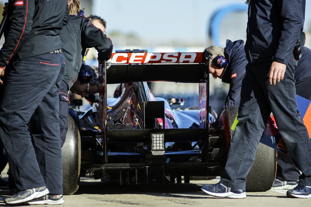 Daniel Ricciardo (AUS) Scuderia Toro Rosso STR8 rear diffuser.
06.02.2013. 