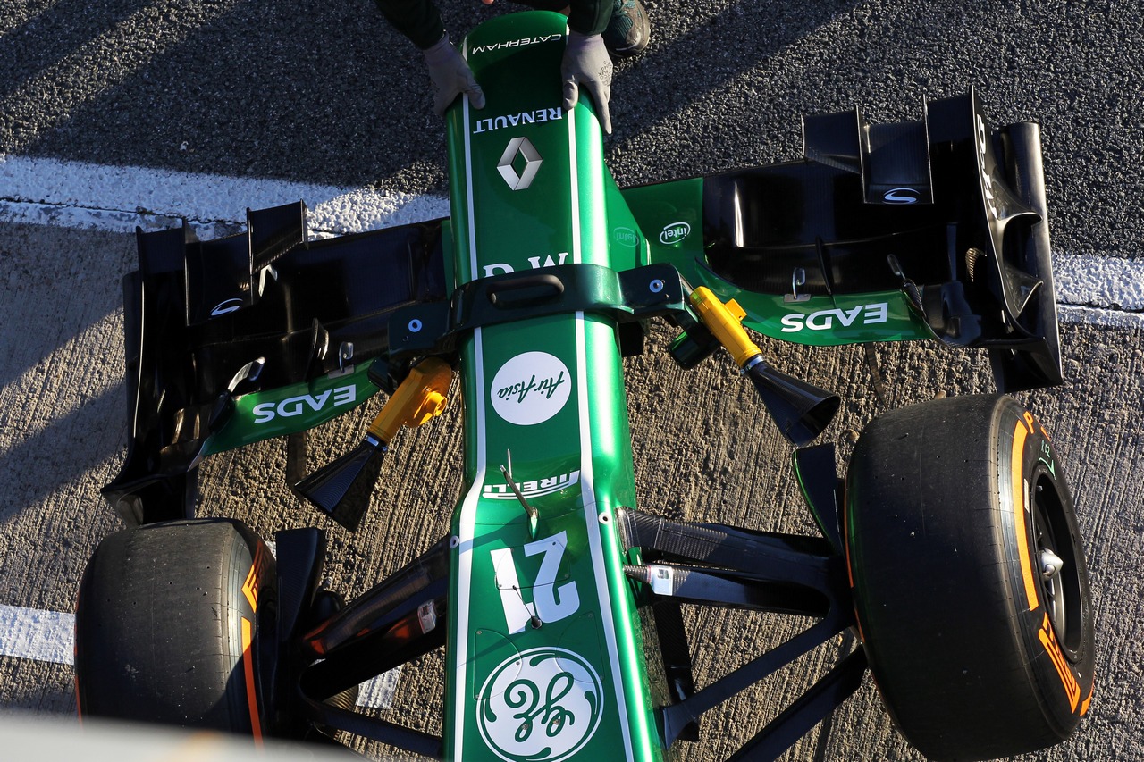 Caterham CT03 nosecone and front wing.

