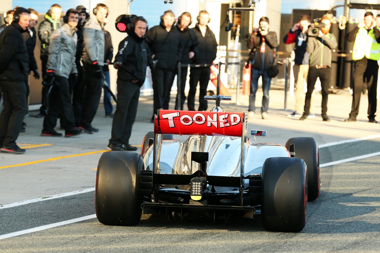 Jenson Button (GBR) McLaren MP4-28 rear wing and rear diffuser detail.
