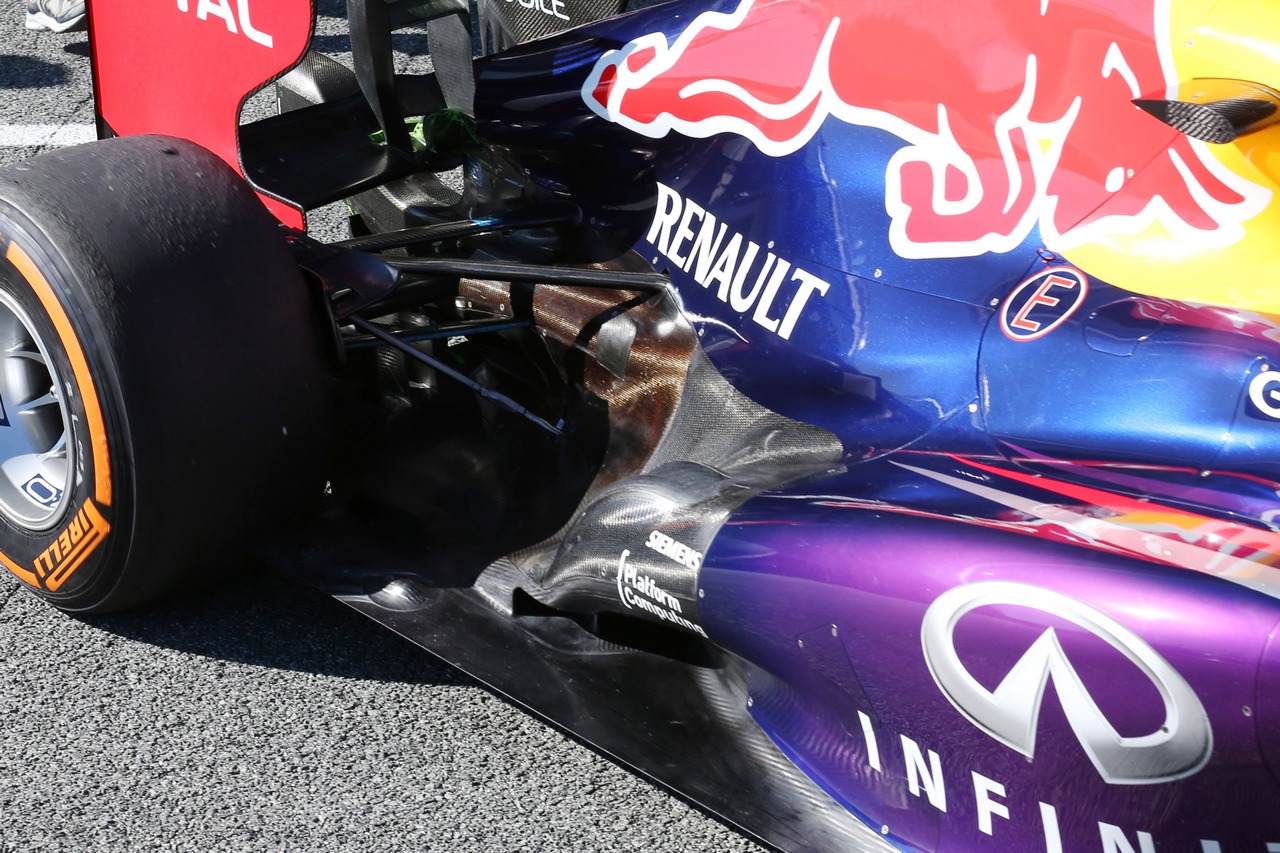 Red Bull Racing RB9 rear suspension and exhaust.
